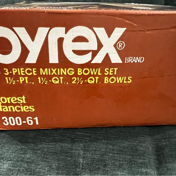 Pyrex 3-Piece Mixing Bowl Set - Picture 3 of 6